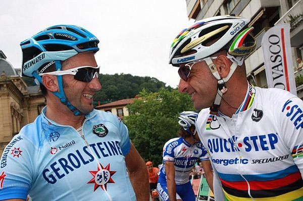 Bettini and Davide Rebellin share a pre-race smile but will want to take out the win for their respective teams.