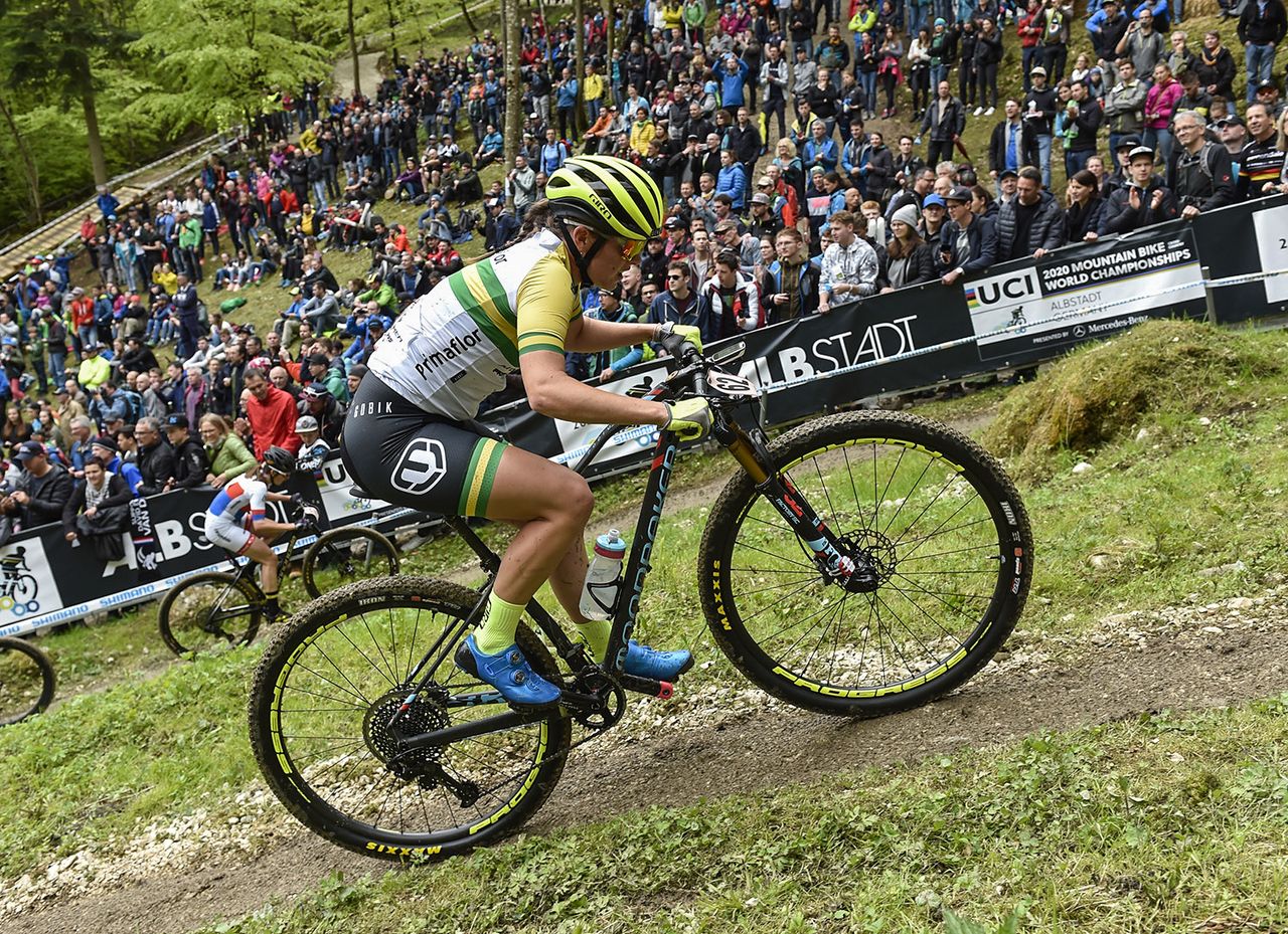 Australian Champion Rebecca McConnell (Primaflor Mondraker Rotor)