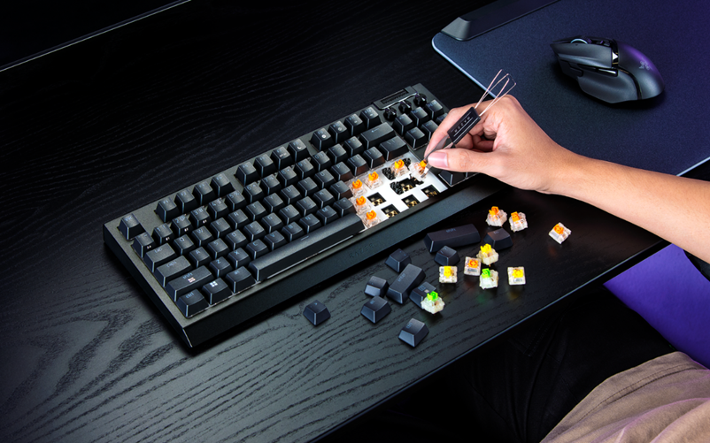 Razer BlackWidow V4 Tenkeyless HyperSpeed