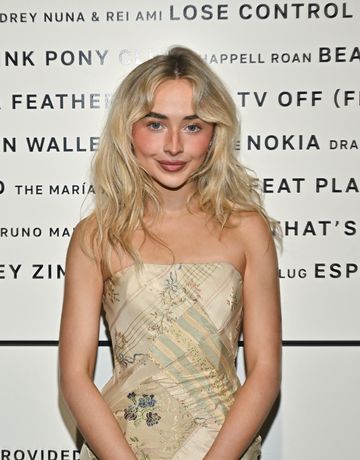 Sabrina Carpenter Does the No-Makeup Makeup Look Perfectly Marie Claire