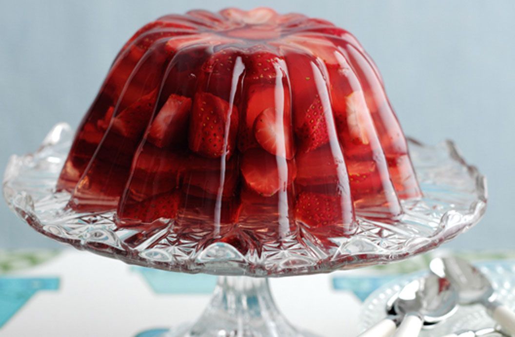 Grown-up strawberry jelly | Dessert Recipes | GoodtoKnow