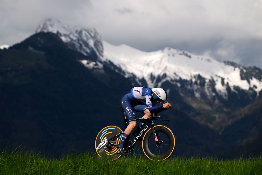 PORTVALAIS SWITZERLAND APRIL 25 Remi Cavagna of France and Team Soudal QuickStep sprints during the 76th Tour De Romandie 2023 Prologue a 682km stage from PortValais to PortValais UCIWT on April 25 2023 in PortValais Switzerland Photo by Dario BelingheriGetty Images