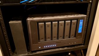 UGREEN AI NAS