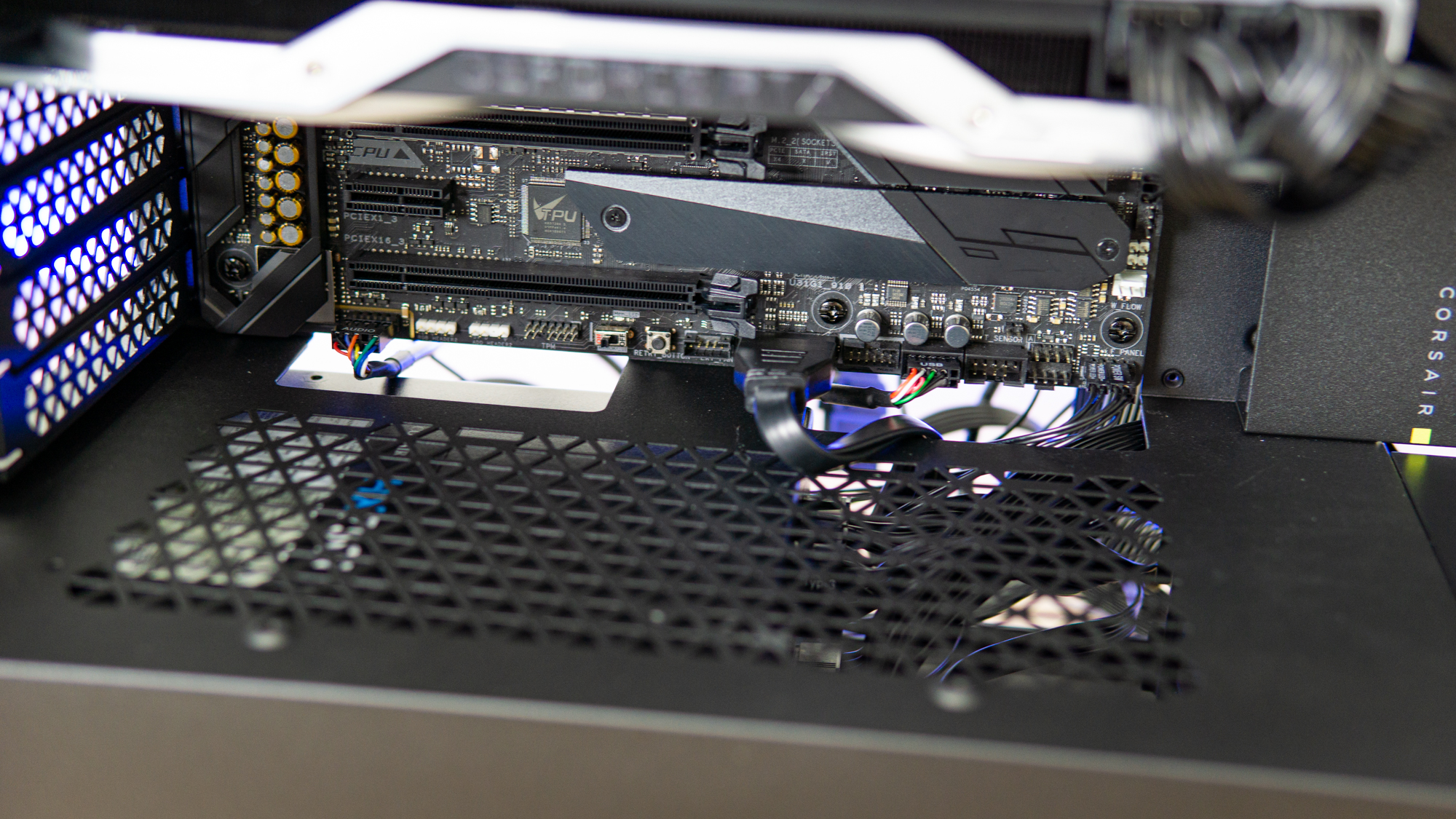 Corsair 5000X