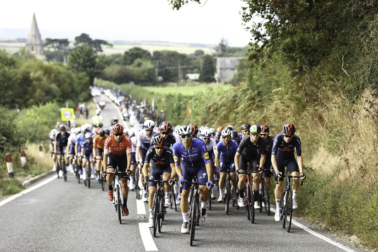 Picture by SWpix.com - 08/09/2021 - Cycling - AJ Bell Tour of Britain Stage 4 - Aberaeron to Great Orme, Llandudno, England - The peloton.