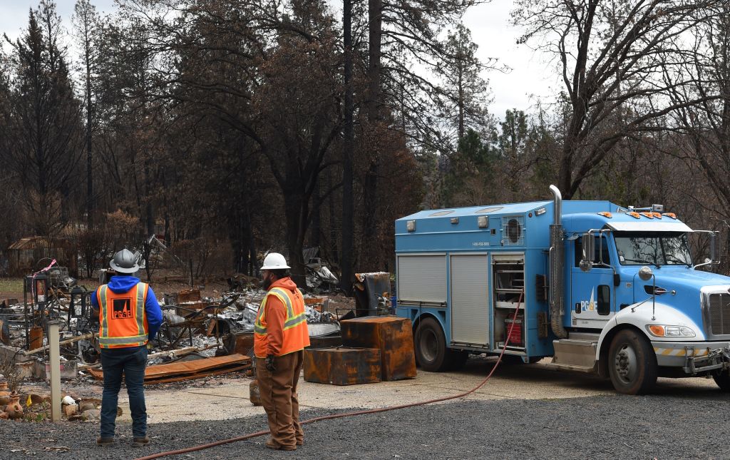 PG&E workers in Paradise, California