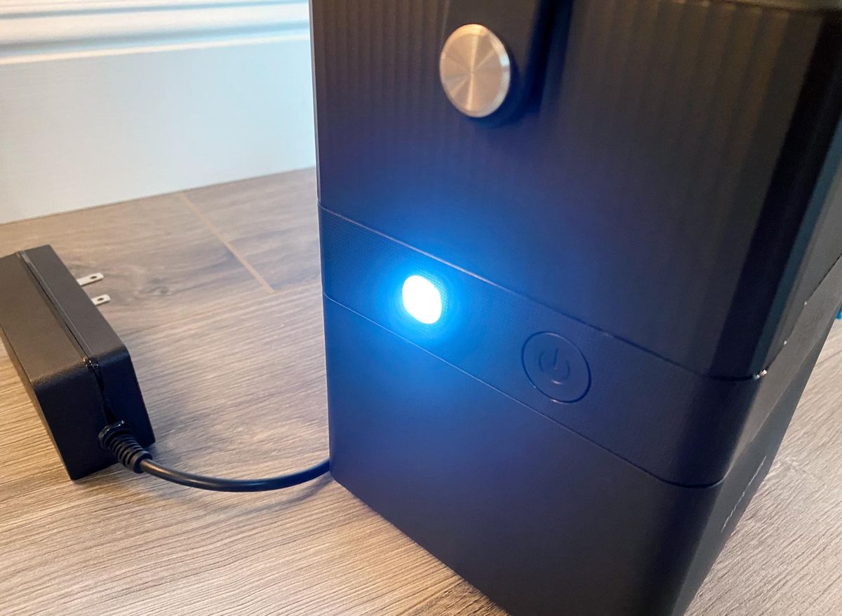 Ravpower Power Station Review Flashlight