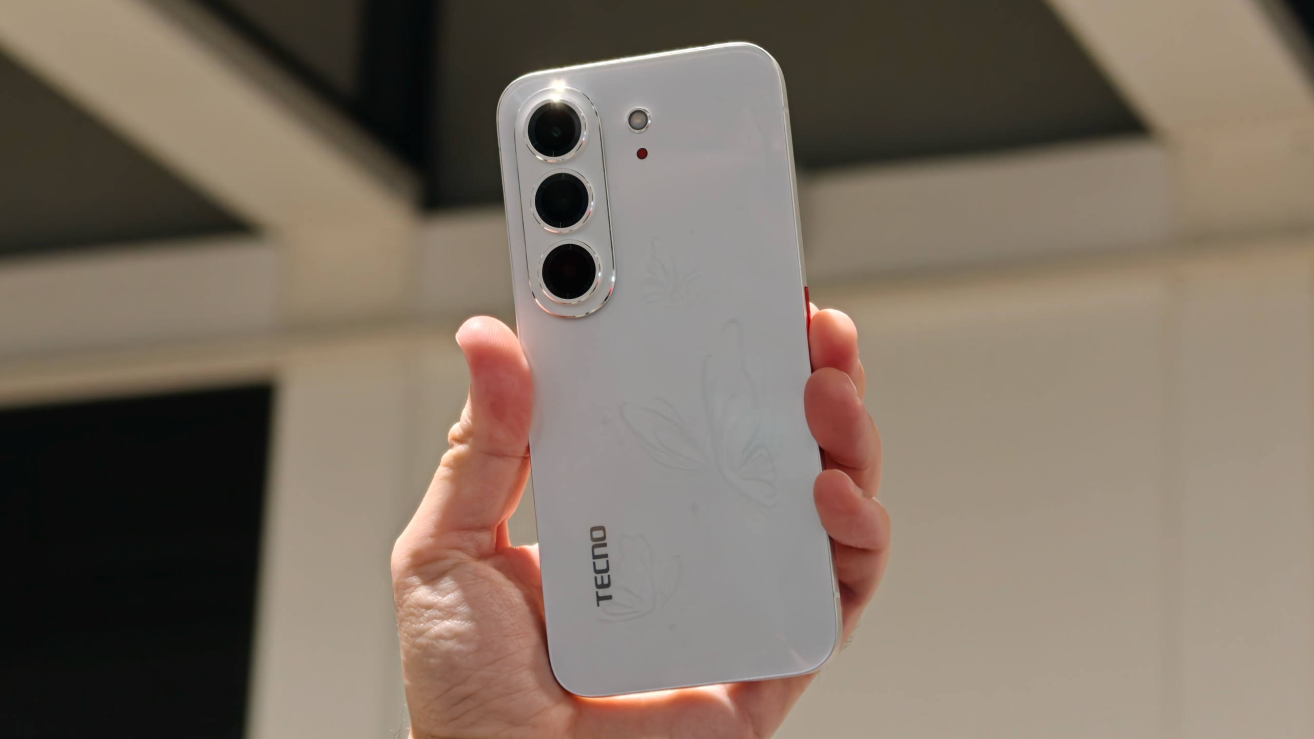 Hands-on with the Tecno bezel-free smartphone at IFA 2026