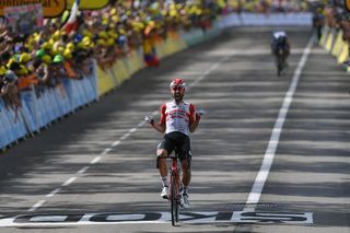 Thomas de Gendt (Lotto Soudal) takes the win