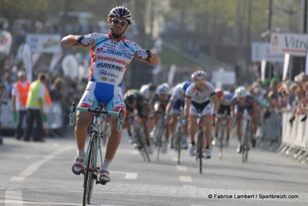 Roberto Ferrari (Androni Giocattoli) won by a large margin