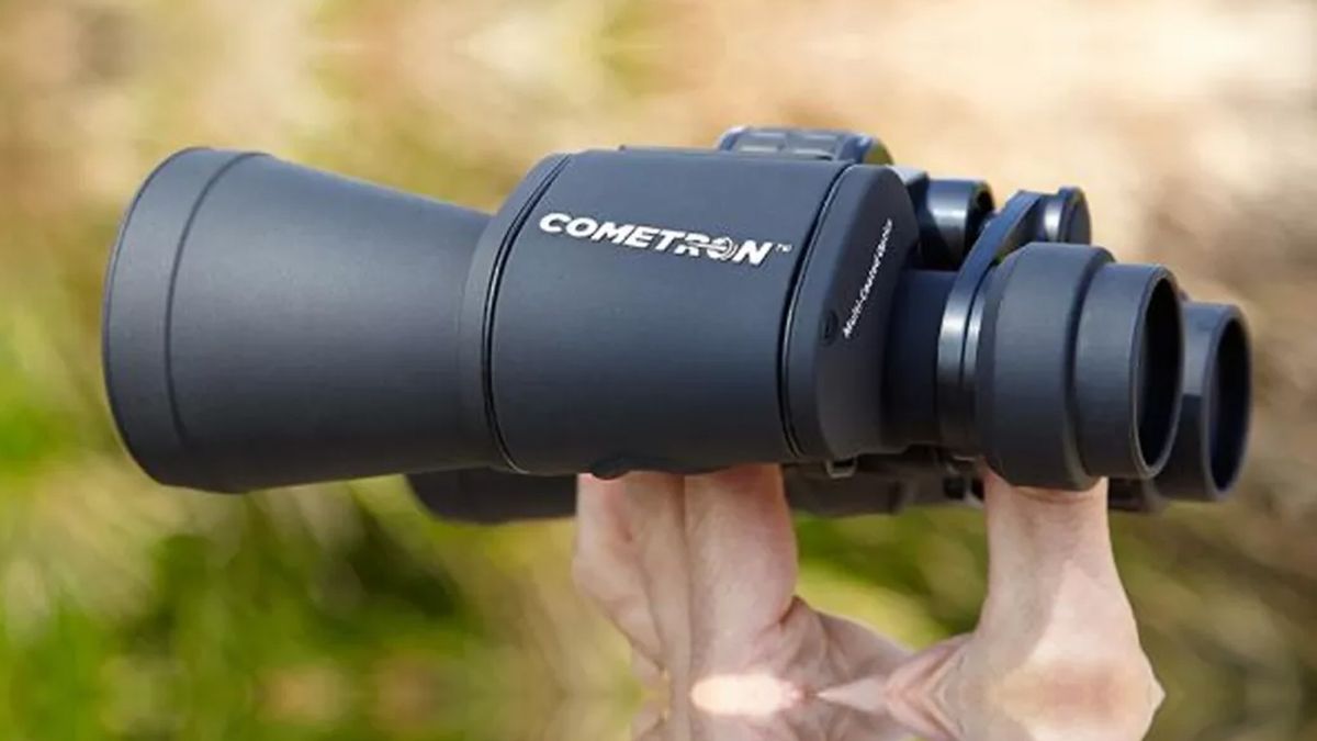 Celestron 7x50 Cometron Binoculars: Full Review