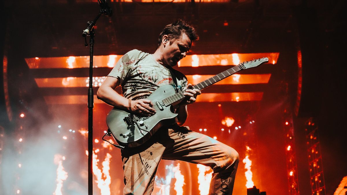 Matt Bellamy live on stage