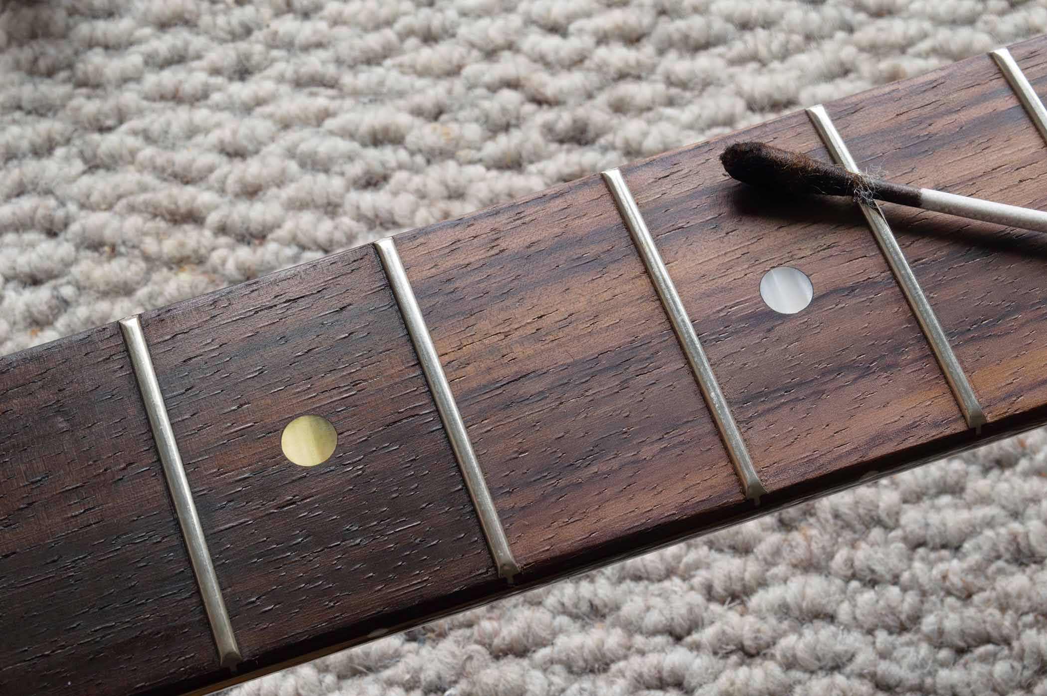 Gibson Les Paul Junior: the components needed to make it sound more vintage are inexpensive and relatively easy to install.