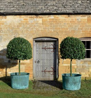 Architectural Heritage Pair of Large Circular Copper Planters