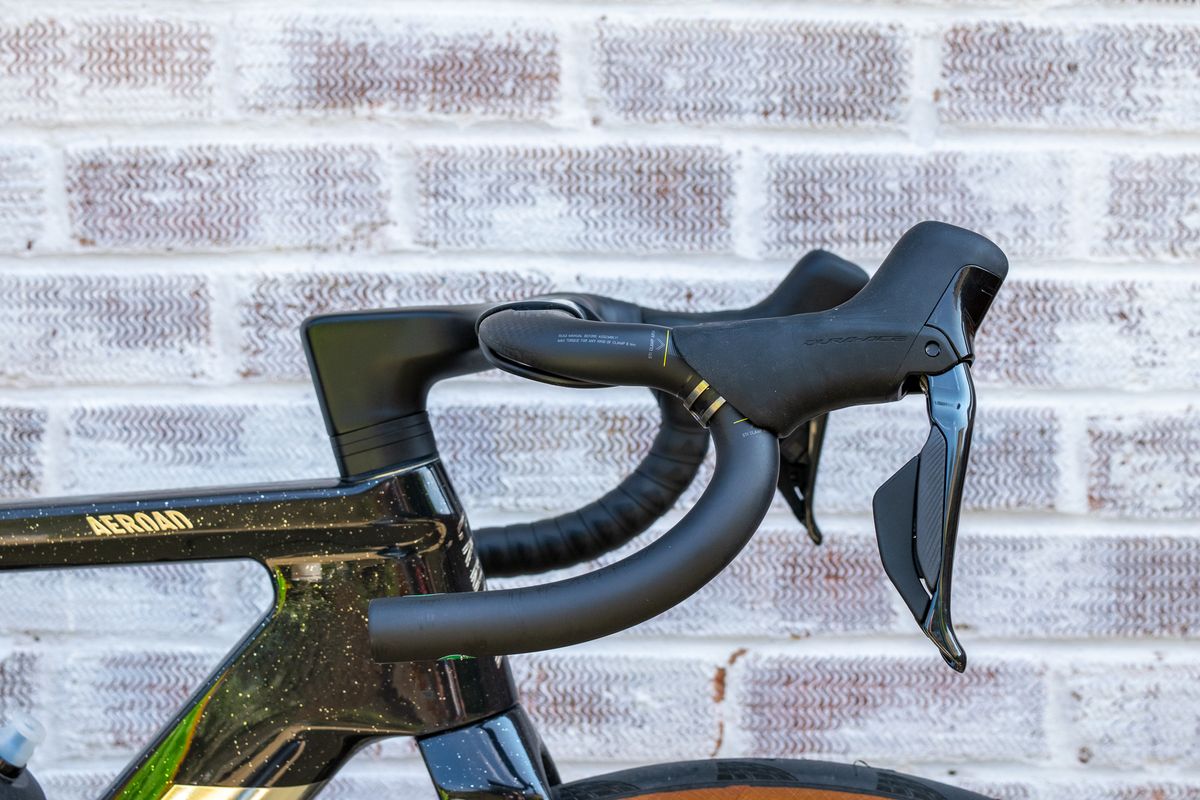 The Canyon Aeroad CFR handlebar
