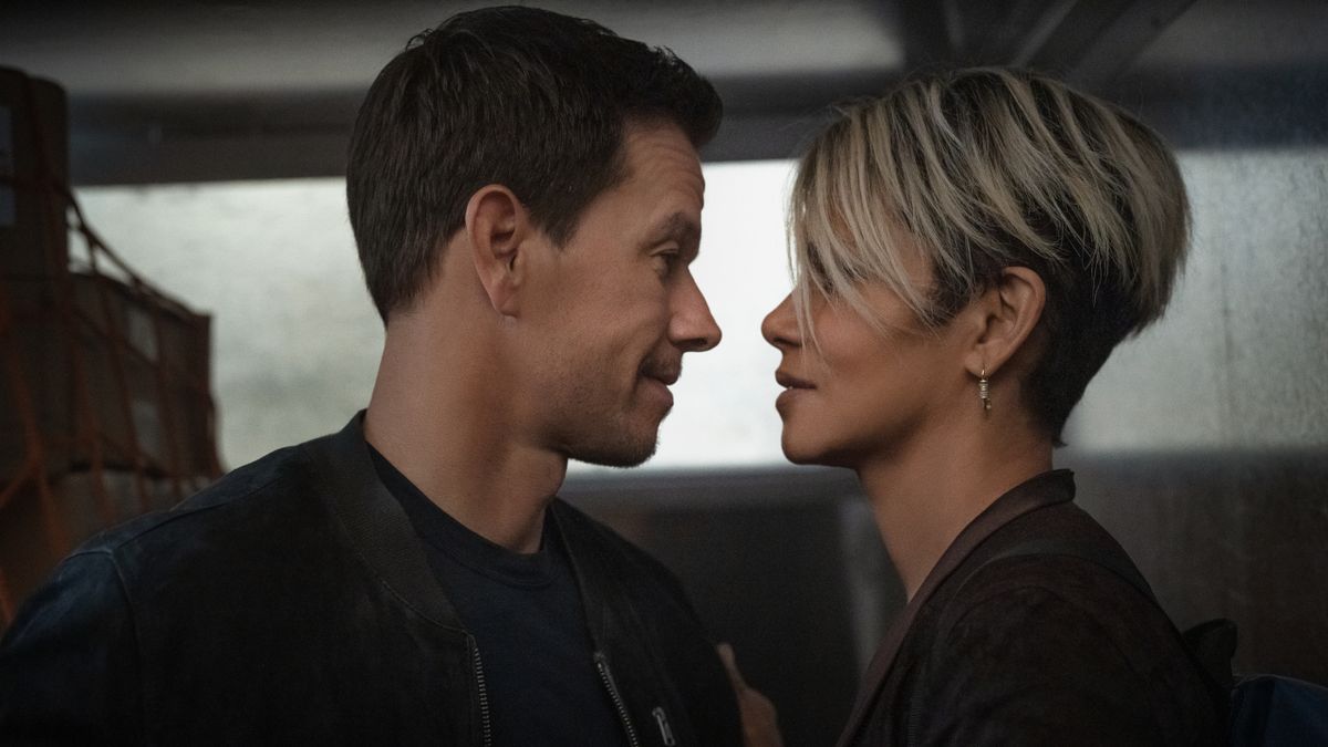 What’s wrong with new movies that avoid kissing scenes? Mark Wahlberg and Halle Berry’s new film is reminiscent of Twisters