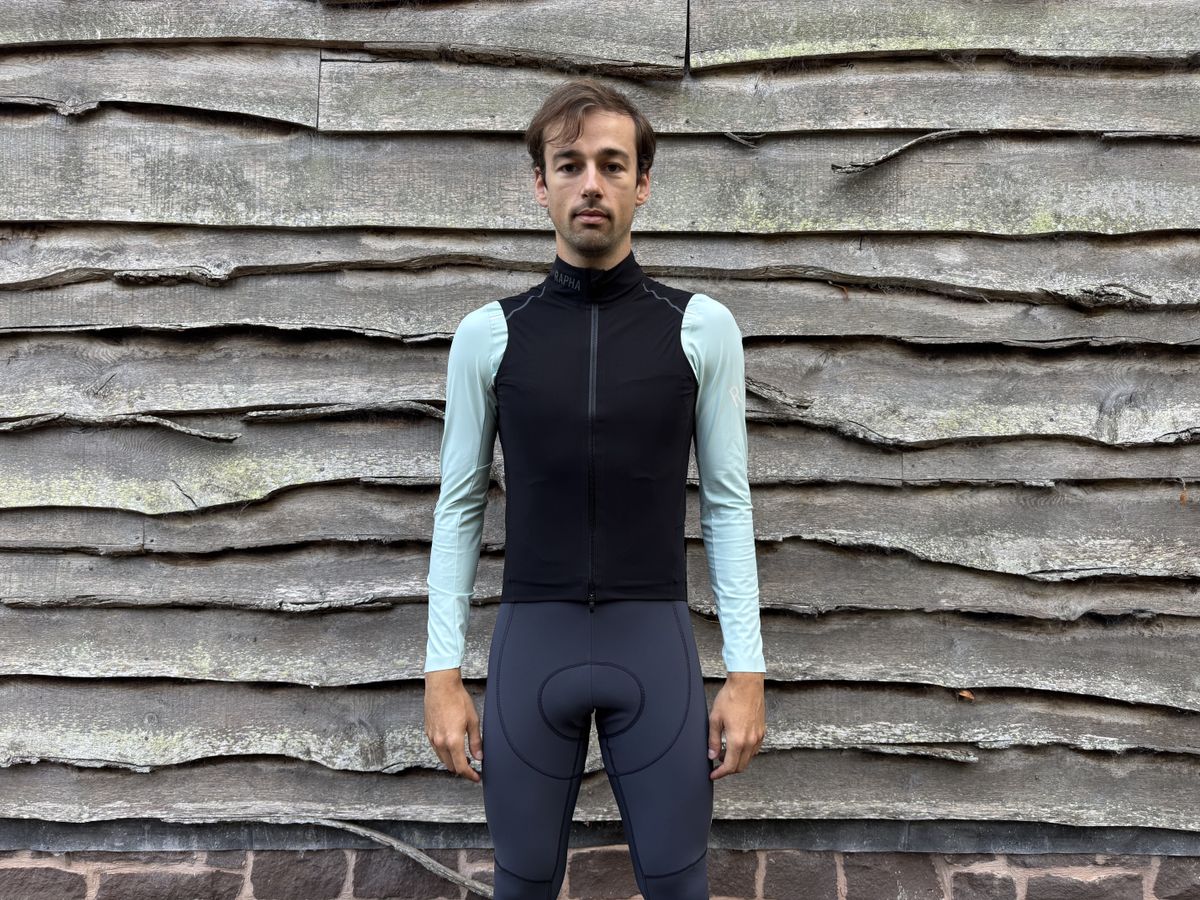 Rapha Pro Team Shadow Gilet Review: Top level protection and more