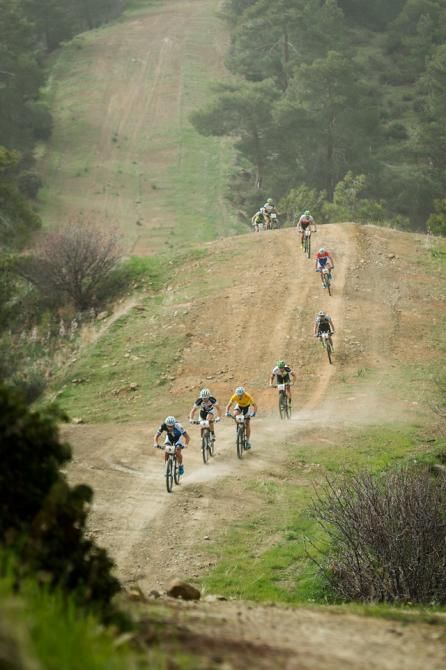 Emil Lindgren leads Fabian Giger