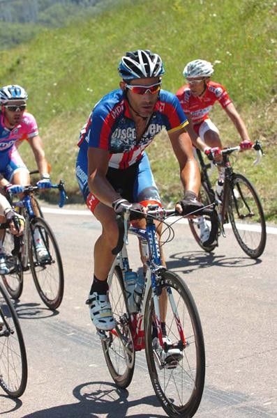 George Hincapie (Discovery Channel) made the winning escape.