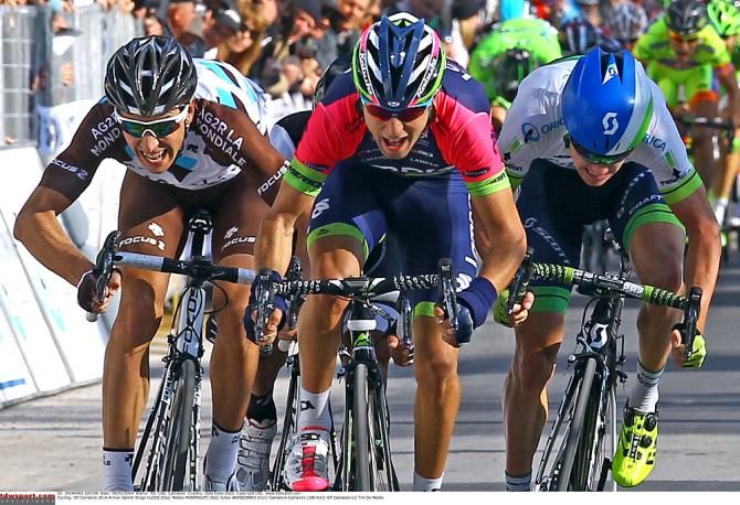 Diego Ulissi (Lampre-Merida) out-paced Matteo Montaguti (AG2R-La Mondiale). Simon Clarke (Orica-GreenEdge) was fourth.