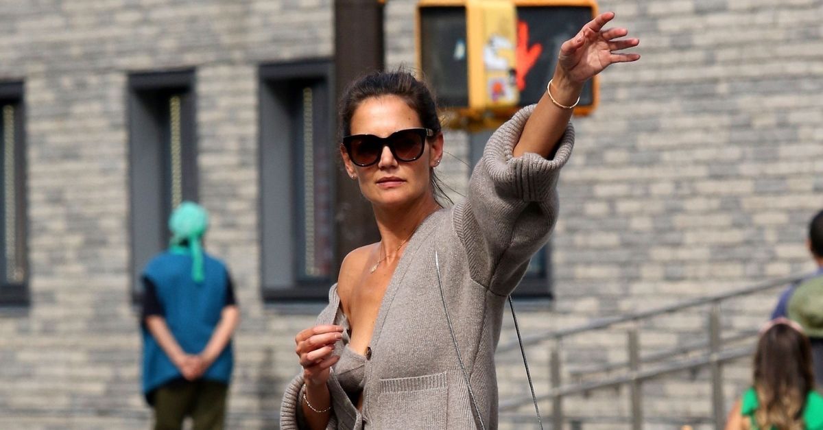 Katie Holmes Just Revisited Her Iconic Styling Hack From 7 Years Ago Katie Holmes Just Revisited Her Iconic Styling Hack From 7 Years Ago