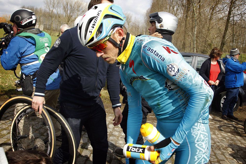 Lars Boom came out of the crash relatively unscathed