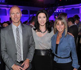 Schmooze Gallery May 7, 2012_4.jpg