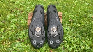 Shimano XC7 shoes sole-side up
