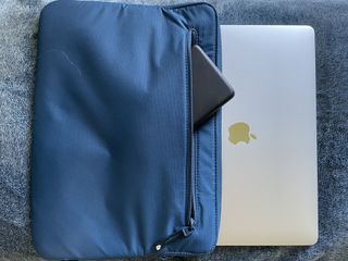 Incase Compact Sleeve With Bionic Lifestyle With Macbook And Accessory
