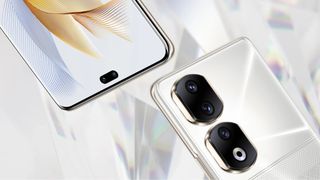 Honor 90 Pro camera and screen side by side