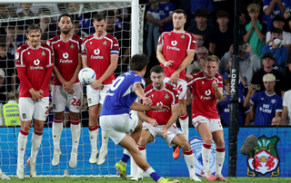  Rubin Colwill of Cardiff City scores his team&rsquo;s first goal from a free kick during the Sky Bet Championship 2026/27 match between Cardiff City and Wrexham 