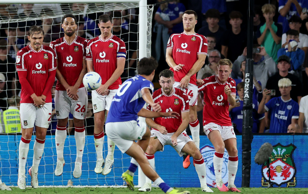  Rubin Colwill of Cardiff City scores his team&rsquo;s first goal from a free kick during the Sky Bet Championship 2026/27 match between Cardiff City and Wrexham 