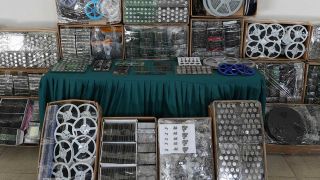 Seized electronic components