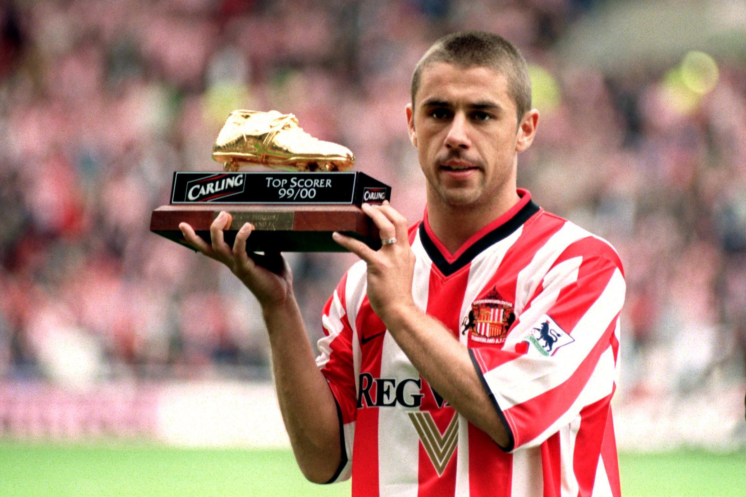 Sunderland's Kevin Phillips with the 1999/2000 Premier League Golden Boot award