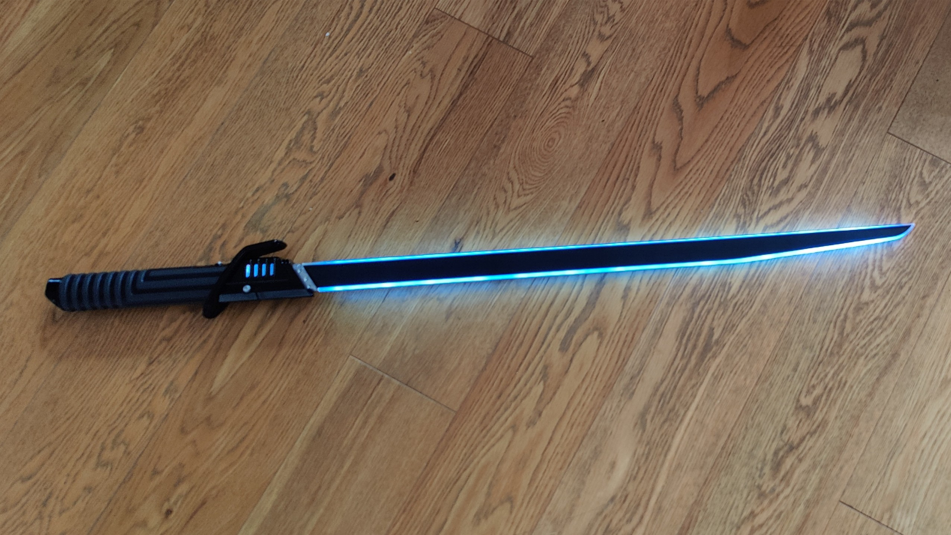 Mandalorian Darksaber Force FX Elite