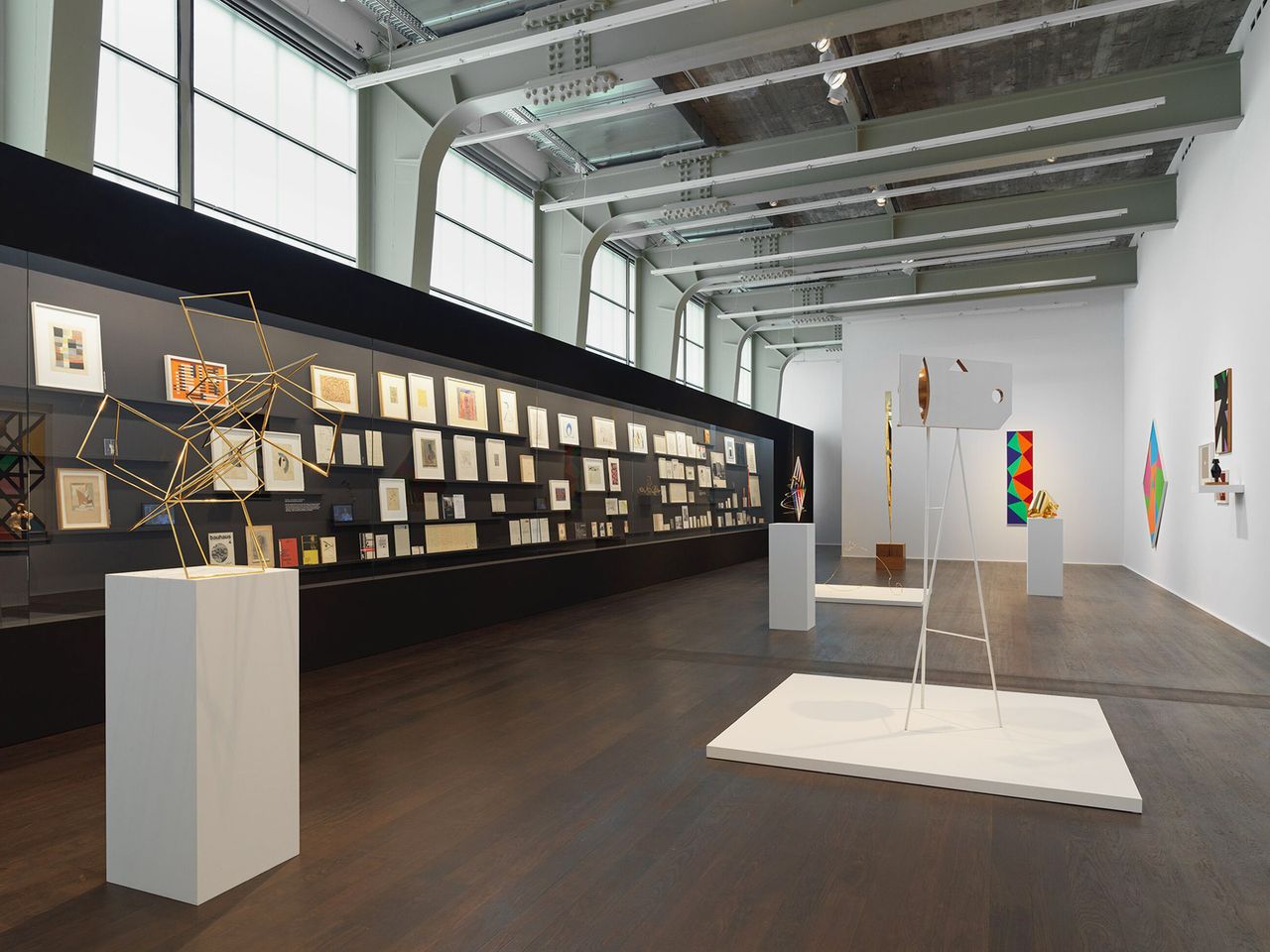 Installation view of ‘max bill bauhaus constellations’ at Hauser &amp; Wirth Zurich