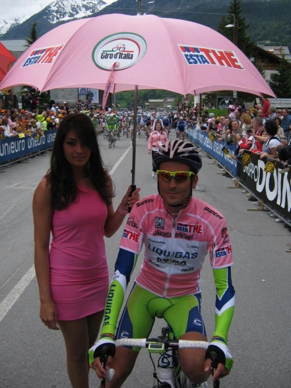 Ivan Basso (Liquigas-Doimo) in pink