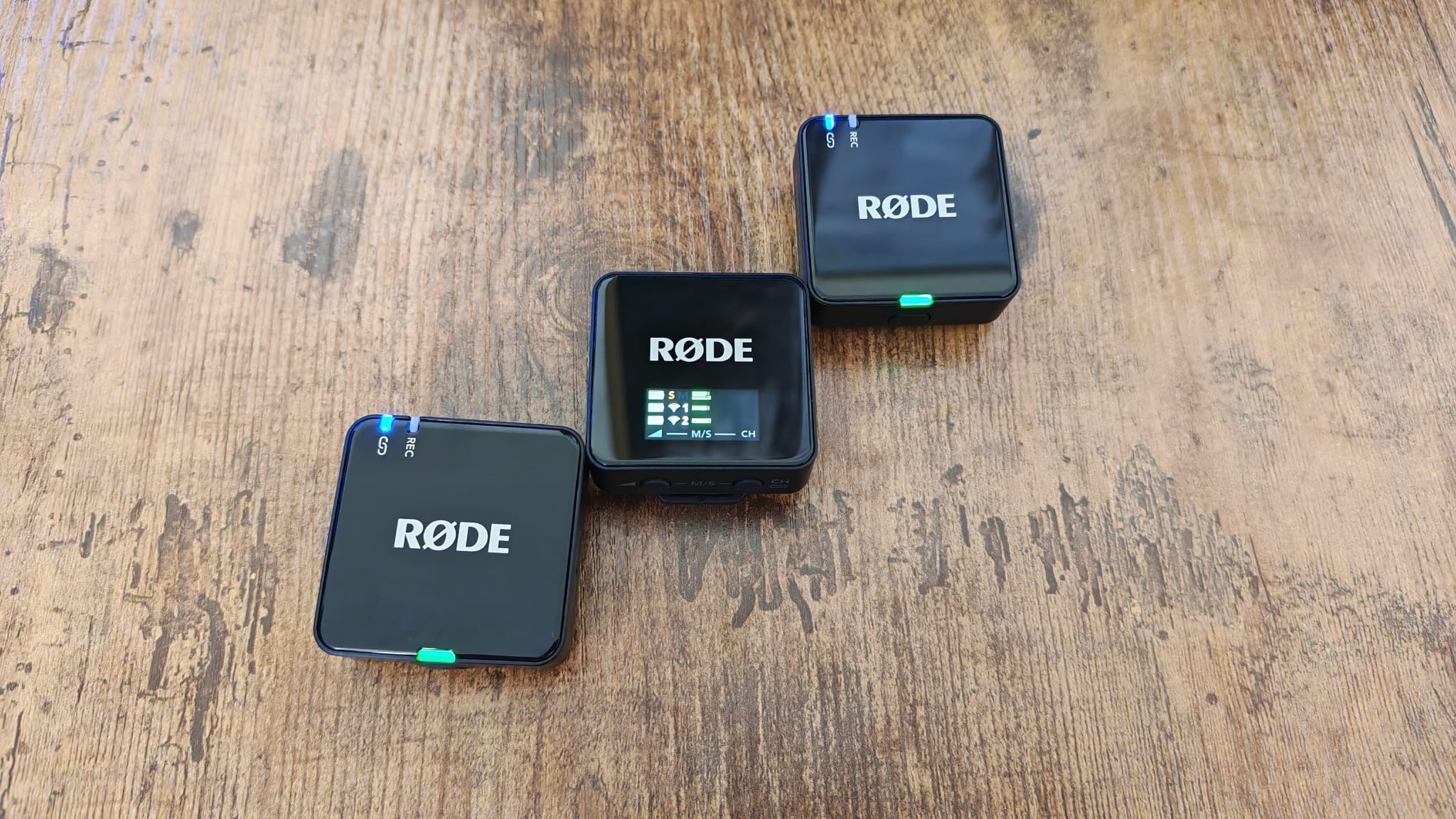 The Rode Wireless Go Gen 3 components arranged next to one another