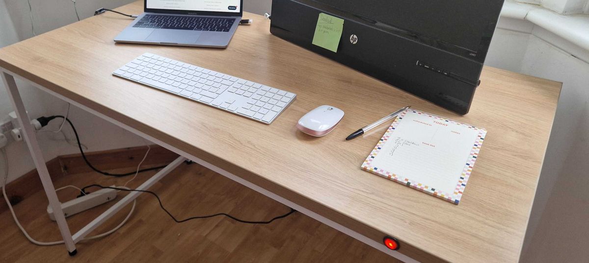 An Ökoform Miniöko Heated Desk in a home office