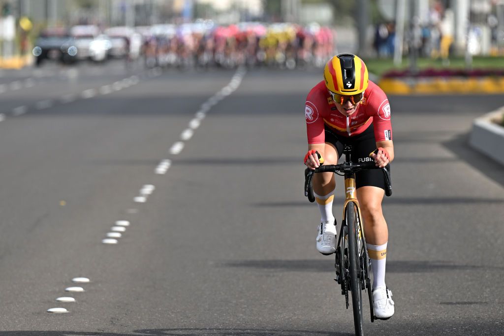 ABU DHABI BREAKWATER UNITED ARAB EMIRATES FEBRUARY 09 Elinor Barker of Great Britain and Team UnoX Mobility attacks during the 3rd UAE Tour Women Stage 4 a 127km stage from Abu Dhabi Fatima Bint Mubarak Ladies Academy to Abu Dhabi Breakwater UCIWWT on February 09 2025 in Abu Dhabi Breakwater United Arab Emirates Photo by Tim de WaeleGetty Images