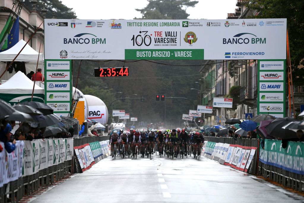 VARESE ITALY OCTOBER 05 A general view of the peloton compete during the 100th Tre Valli Varesine a 1967km race from Busto Arsizio to Varese 377m AlfredoBindaVa on October 05 2021 in Varese Italy Photo by Tim de WaeleGetty Images