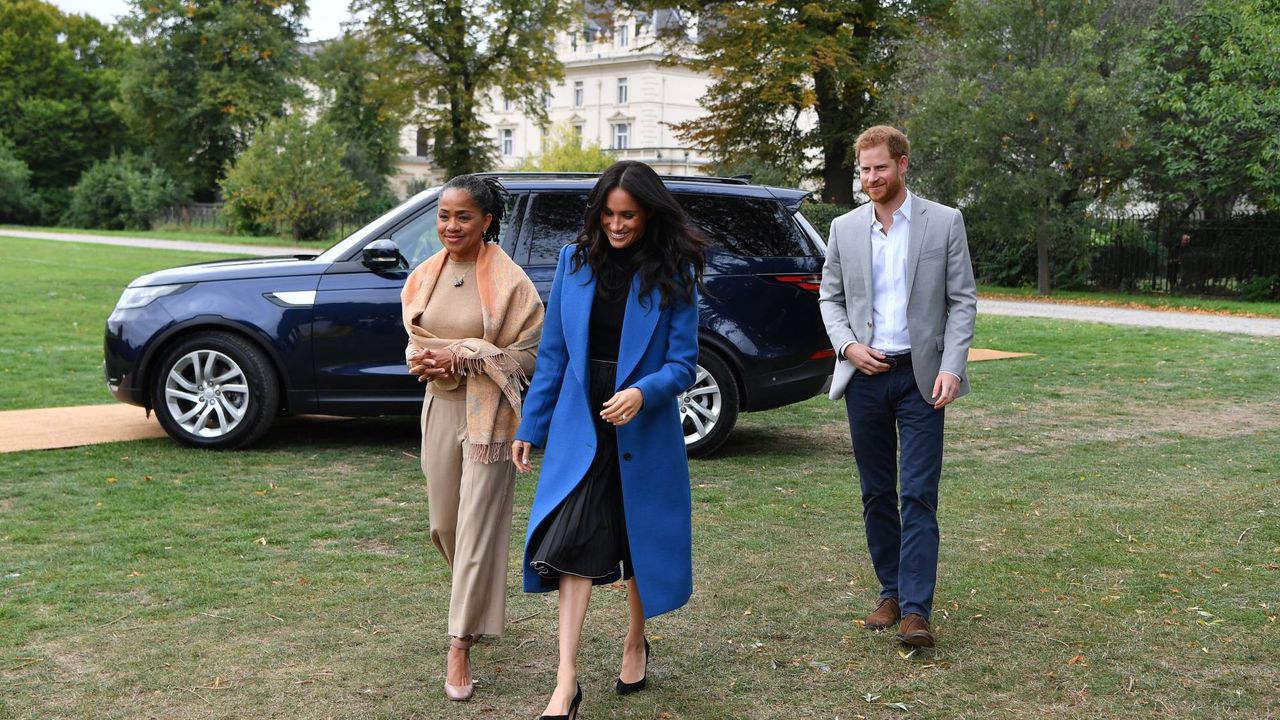 meghan markle prince harry doria ragland 1041091658