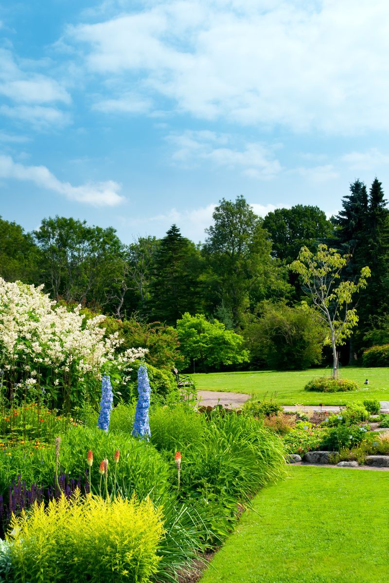 Tour a Botanical Garden