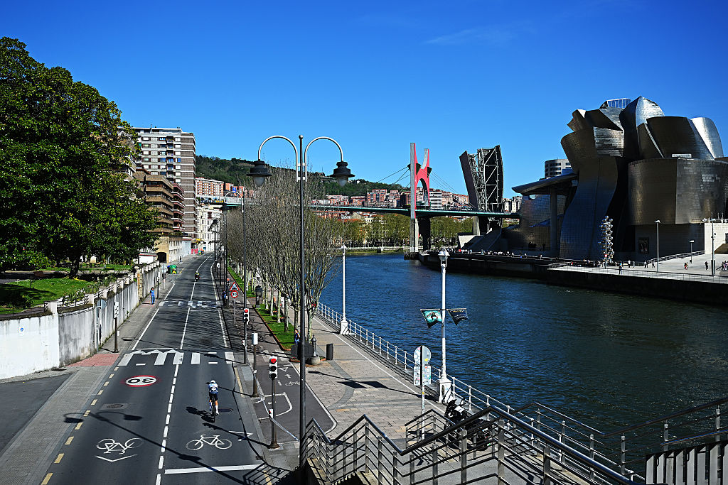 BILBAO, SPAIN - APRIL 06: Cian Uijtdebroeks of Belgium and Team Movistar competes passing close to the Guggenheim Museum Bilbao during the 65th Itzulia Basque Country 2026, Stage 1 a 13.8km individual time trial stage from Bilbao to Bilbao / #UCIWT / on April 06, 2026 in Bilbao, Spain. (Photo by Tim de Waele/Getty Images)