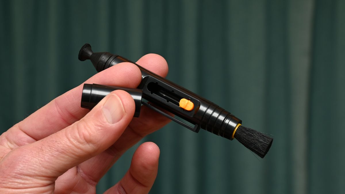 Movo Deluxe Essentials Camera Cleaning Kit
