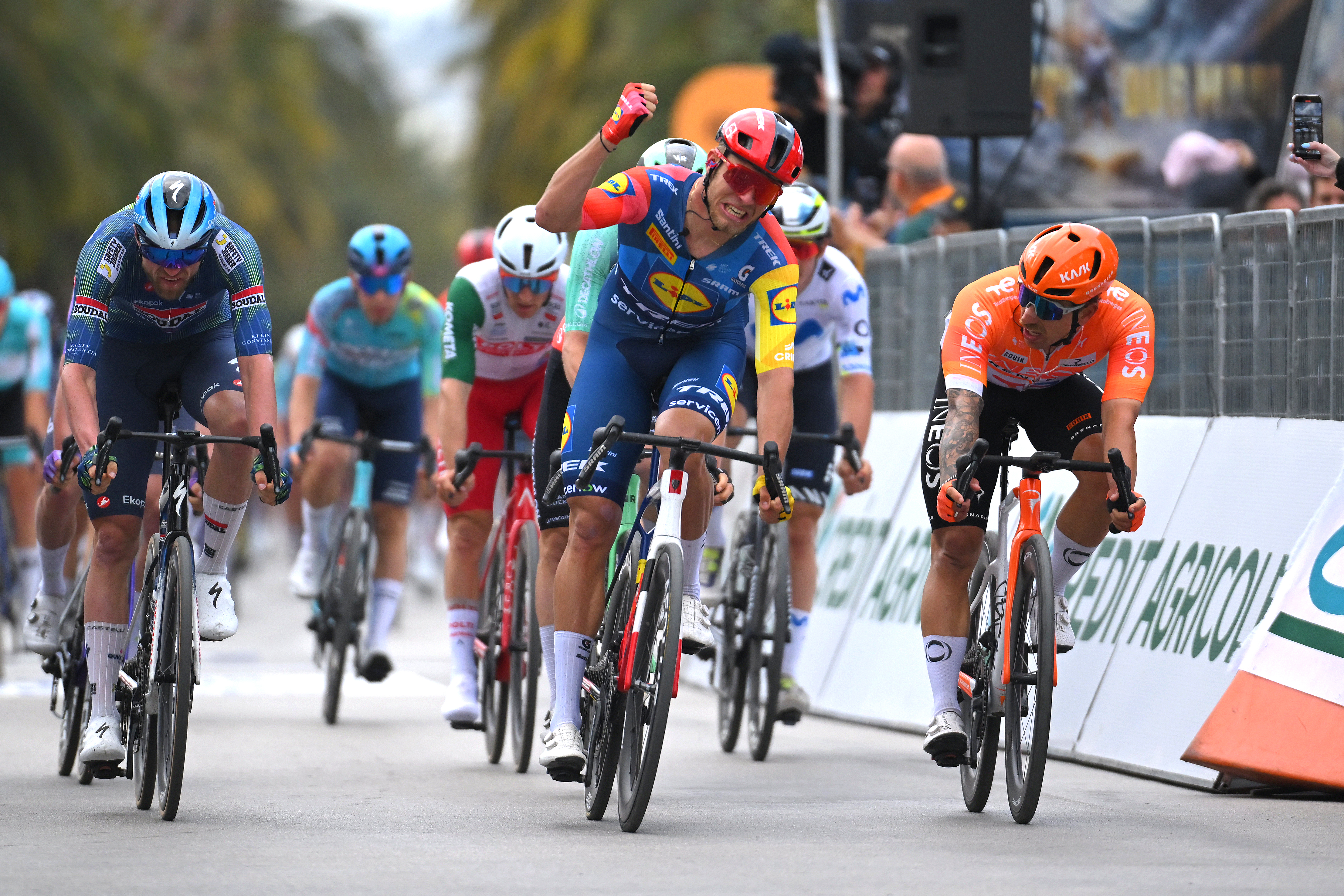 Jonathan Milan sprints to third consecutive Tirreno Adriatico stage 7 win