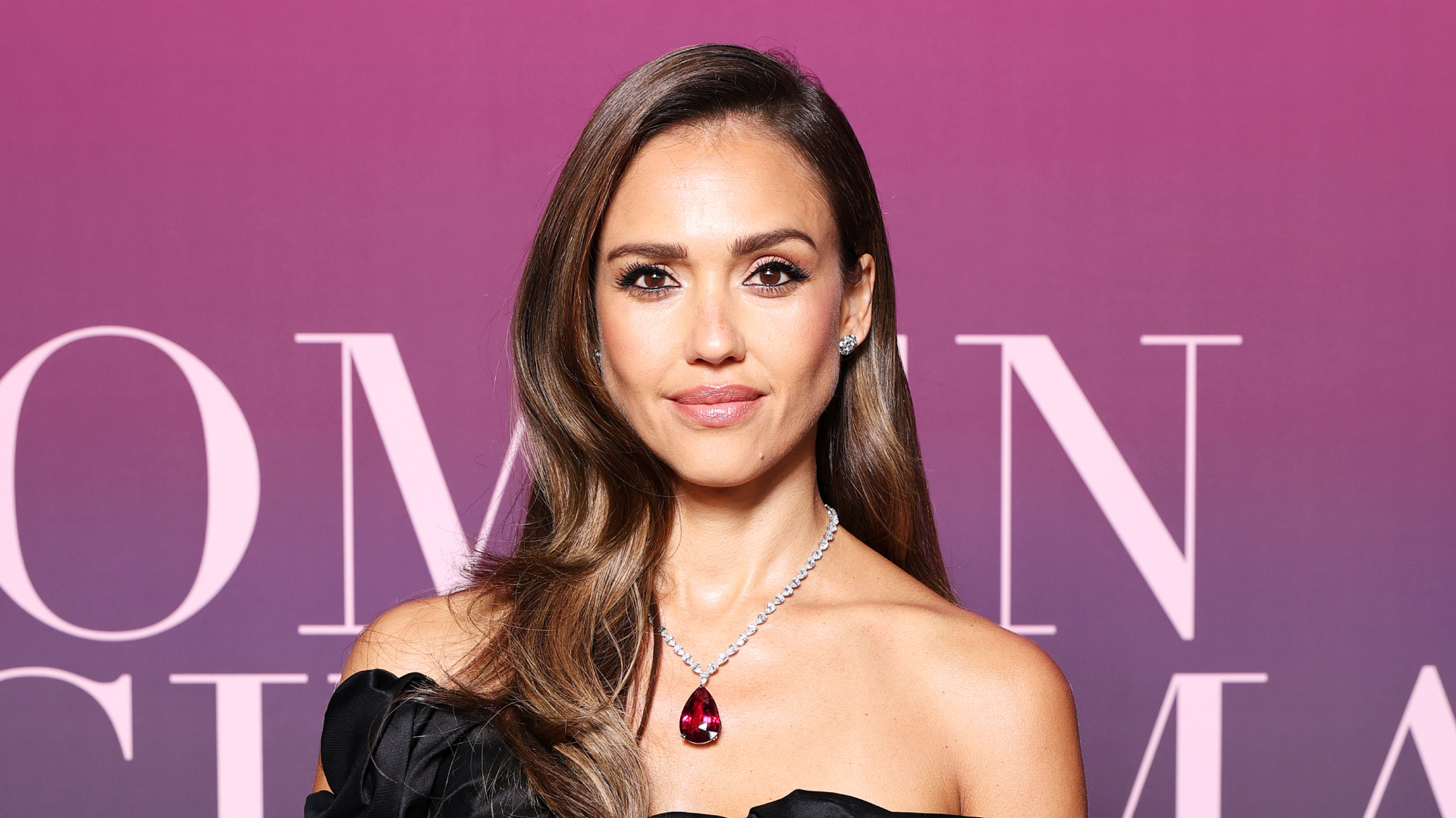 Jessica Alba posing in front of the camera