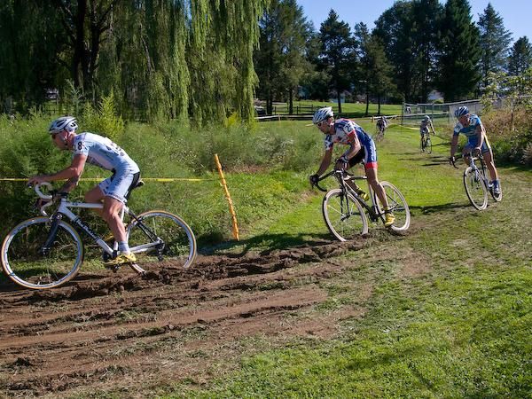 Adam Myerson (Cyclesmart) sets a pace that splinters the break.