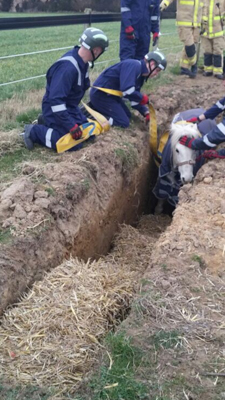 ponystuckditch2