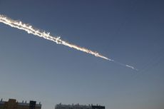 streak from a fireball after a meteorite strikes russia